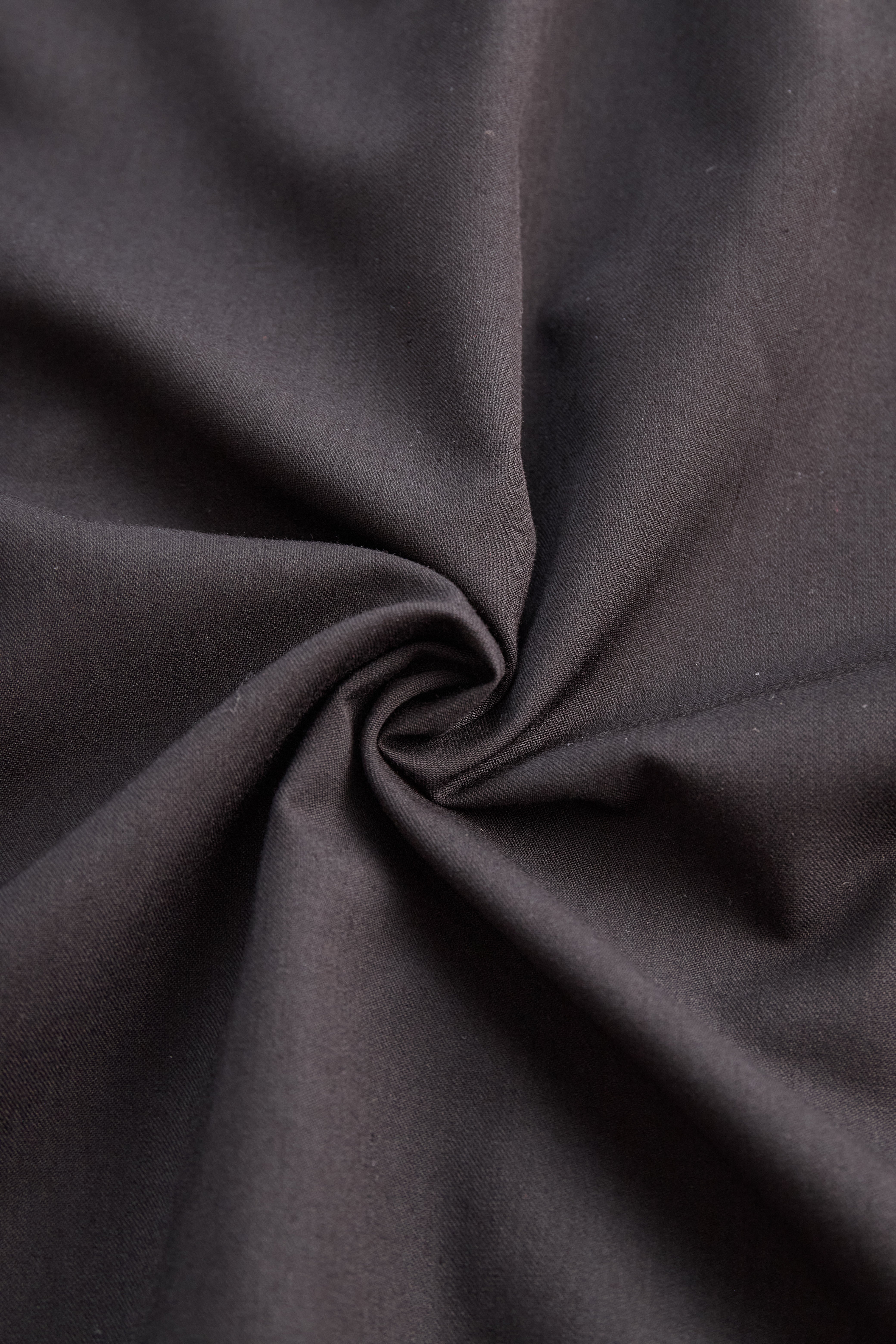 Stylish Sleeveless Halter Neck Blouse With Bold Contrast Trim | Elegant Women's Dress