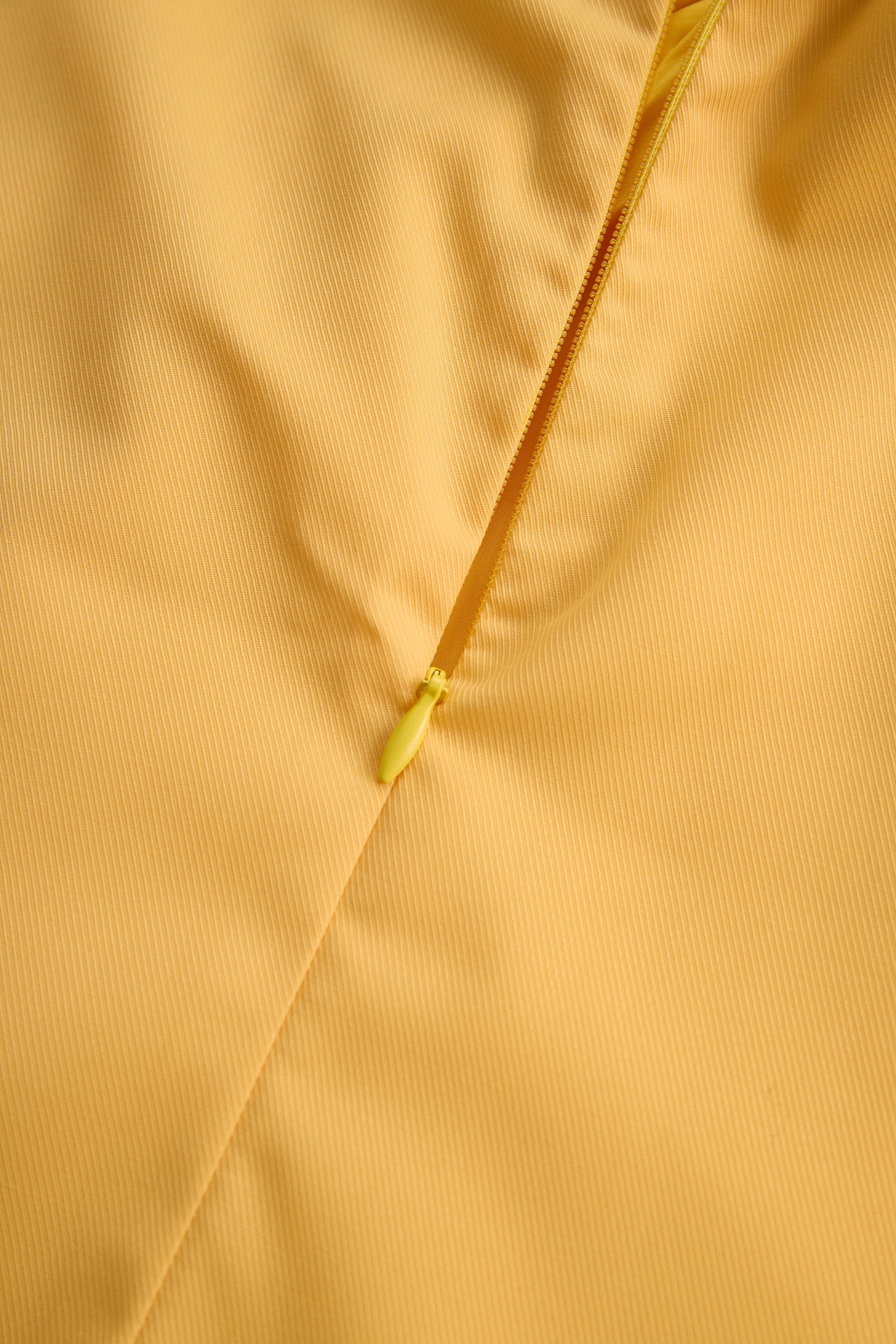 Stylish Sleeveless Halter Blouse with Neck Tie Detail | Elegant Women's Dress