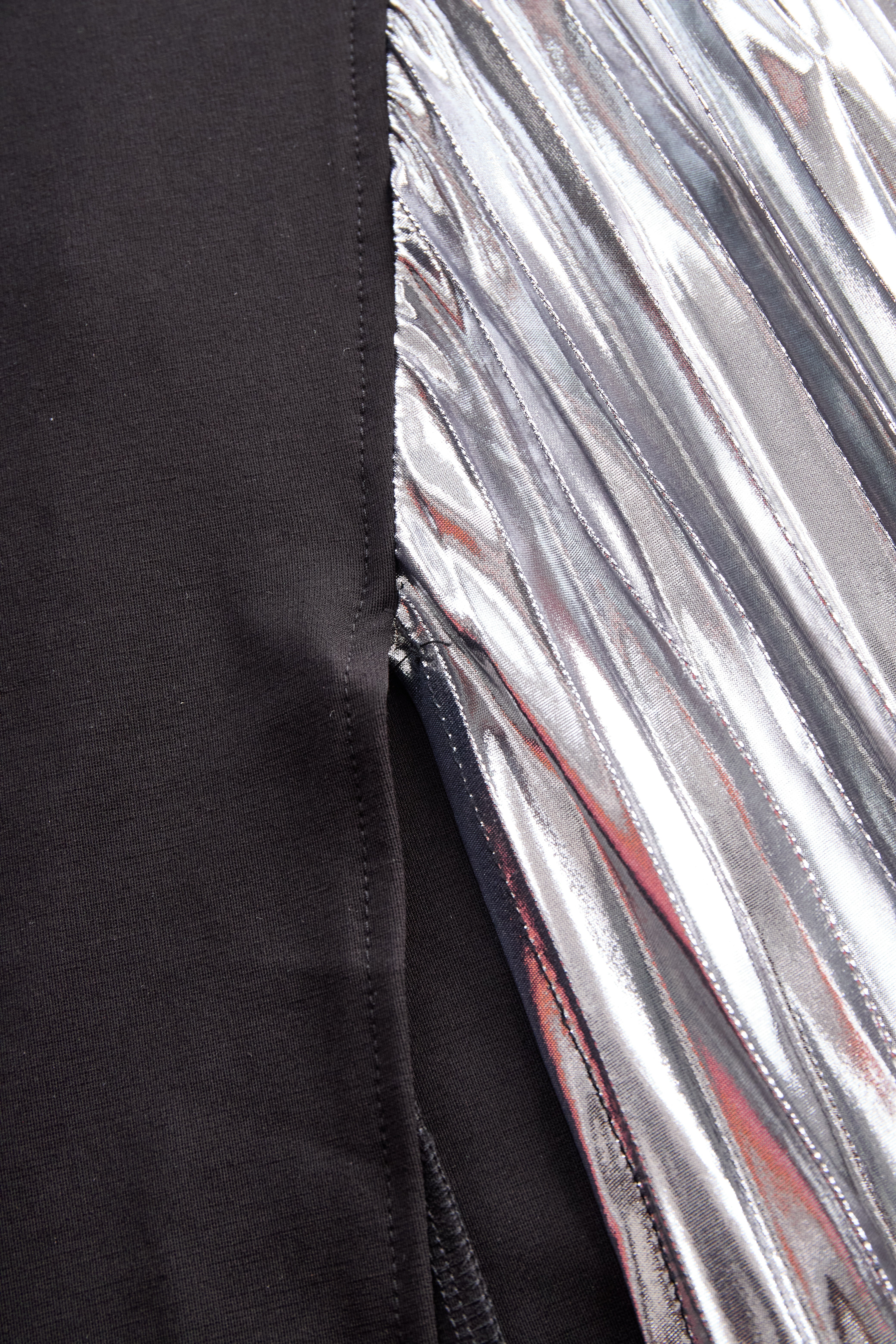 Stylish Plain One-Shoulder Gown with Metallic Pleated | Elegant Women's Dress